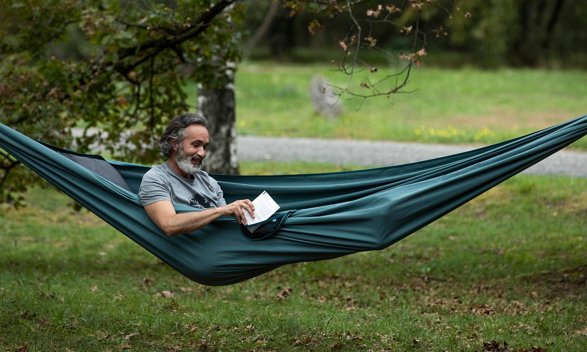 How to hang a hammock