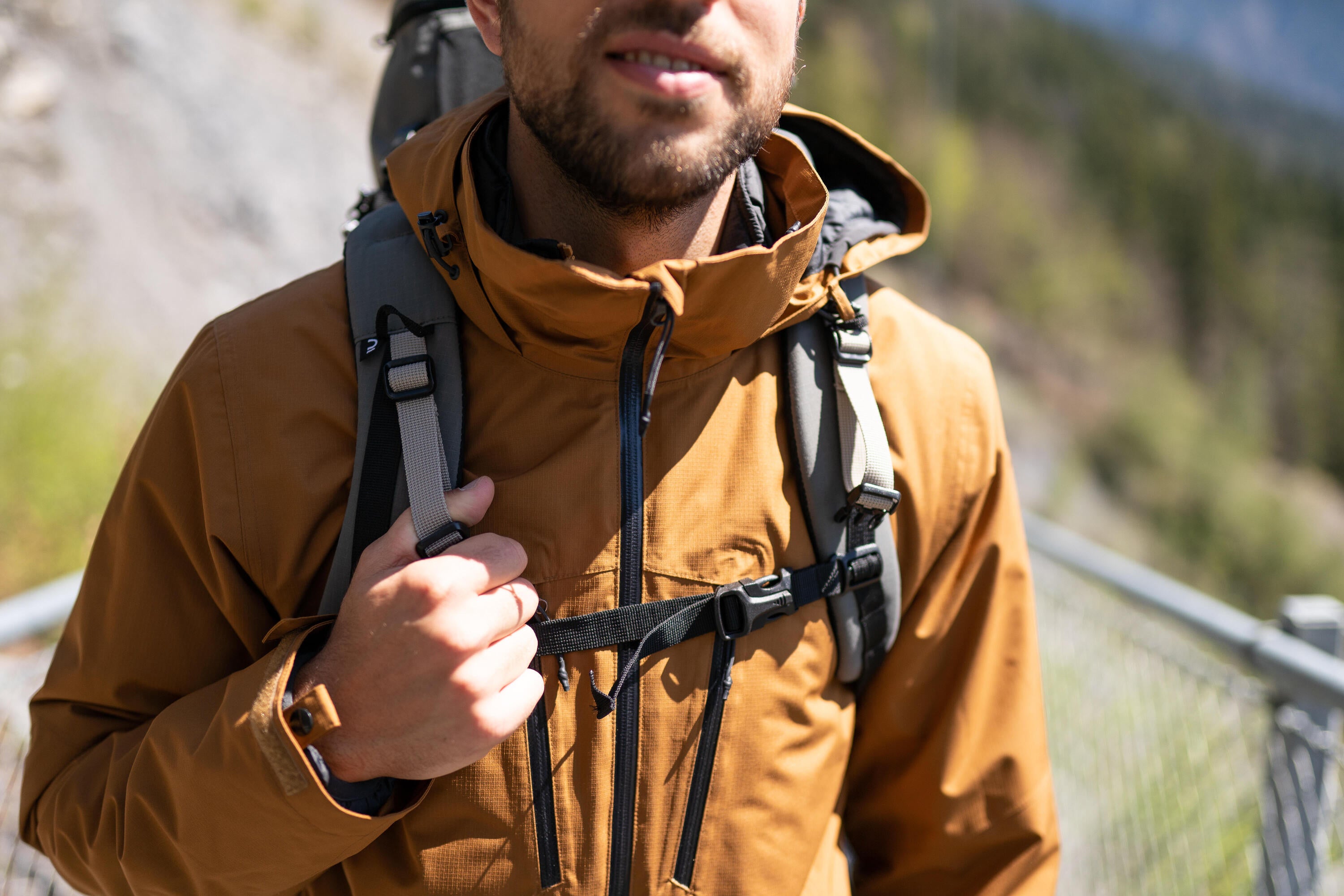 Forclaz Men's Travel 500 3-in-1 Waterproof Jacket – Decathlon