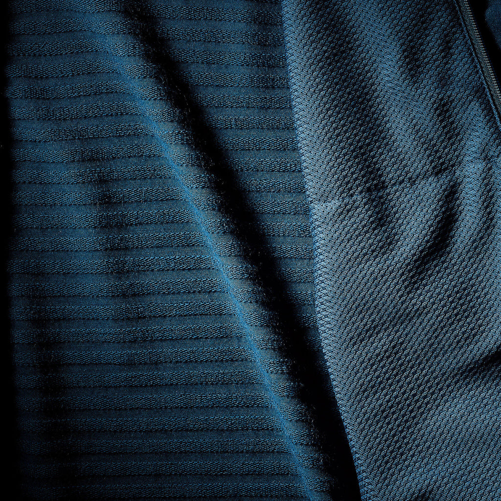 {*inkpot-blue-8540152*}