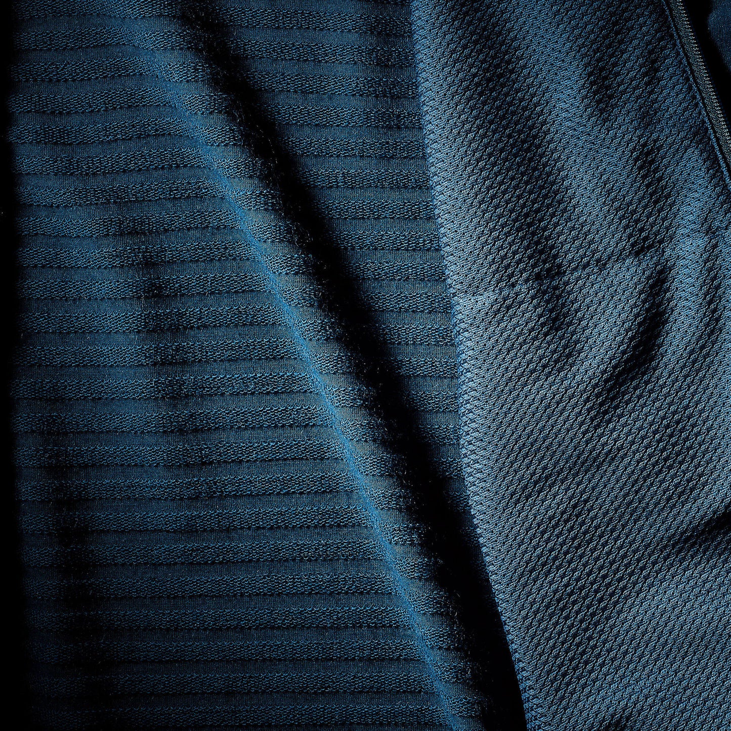 {*inkpot-blue-8540152*}