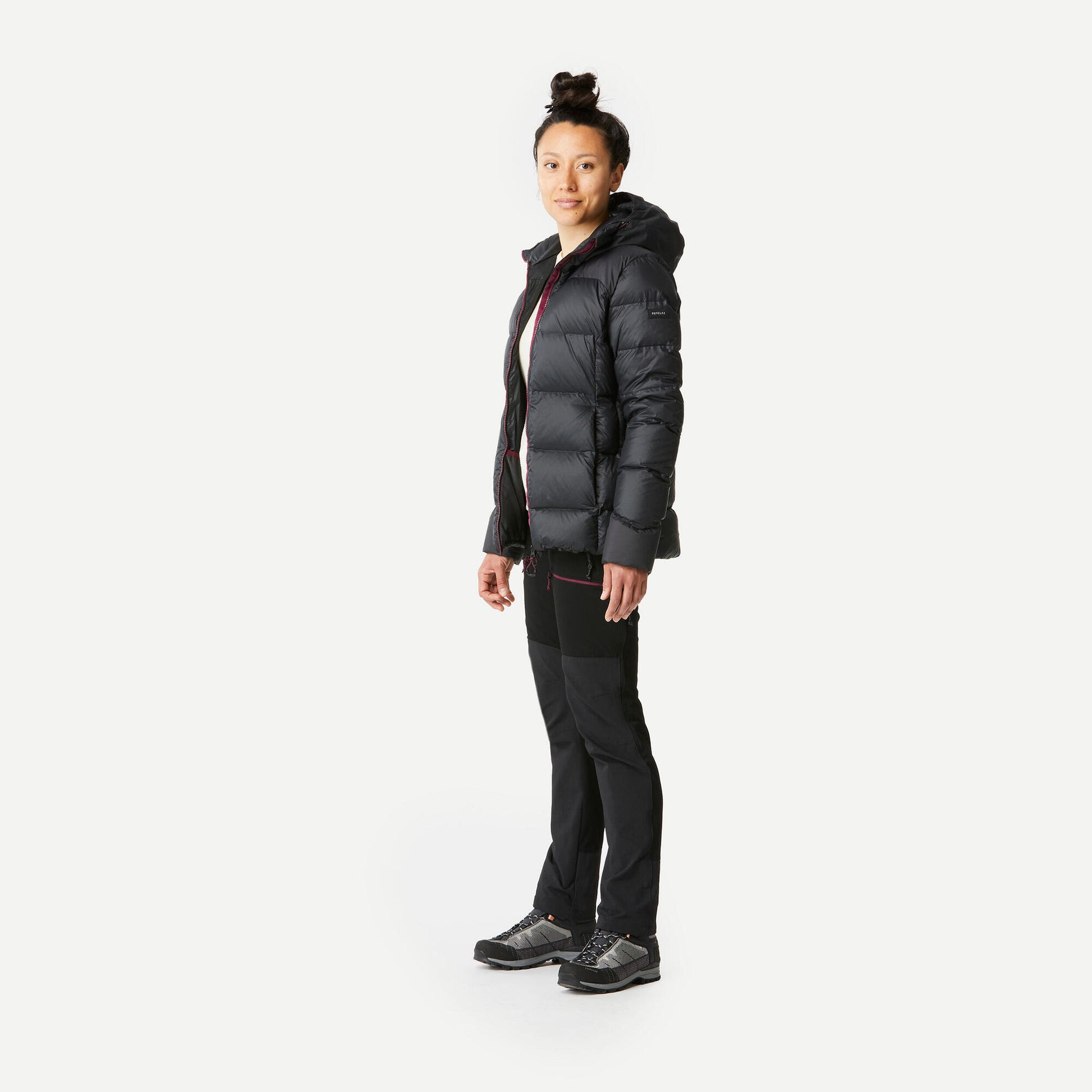 {*carbon-gray-8550545*}