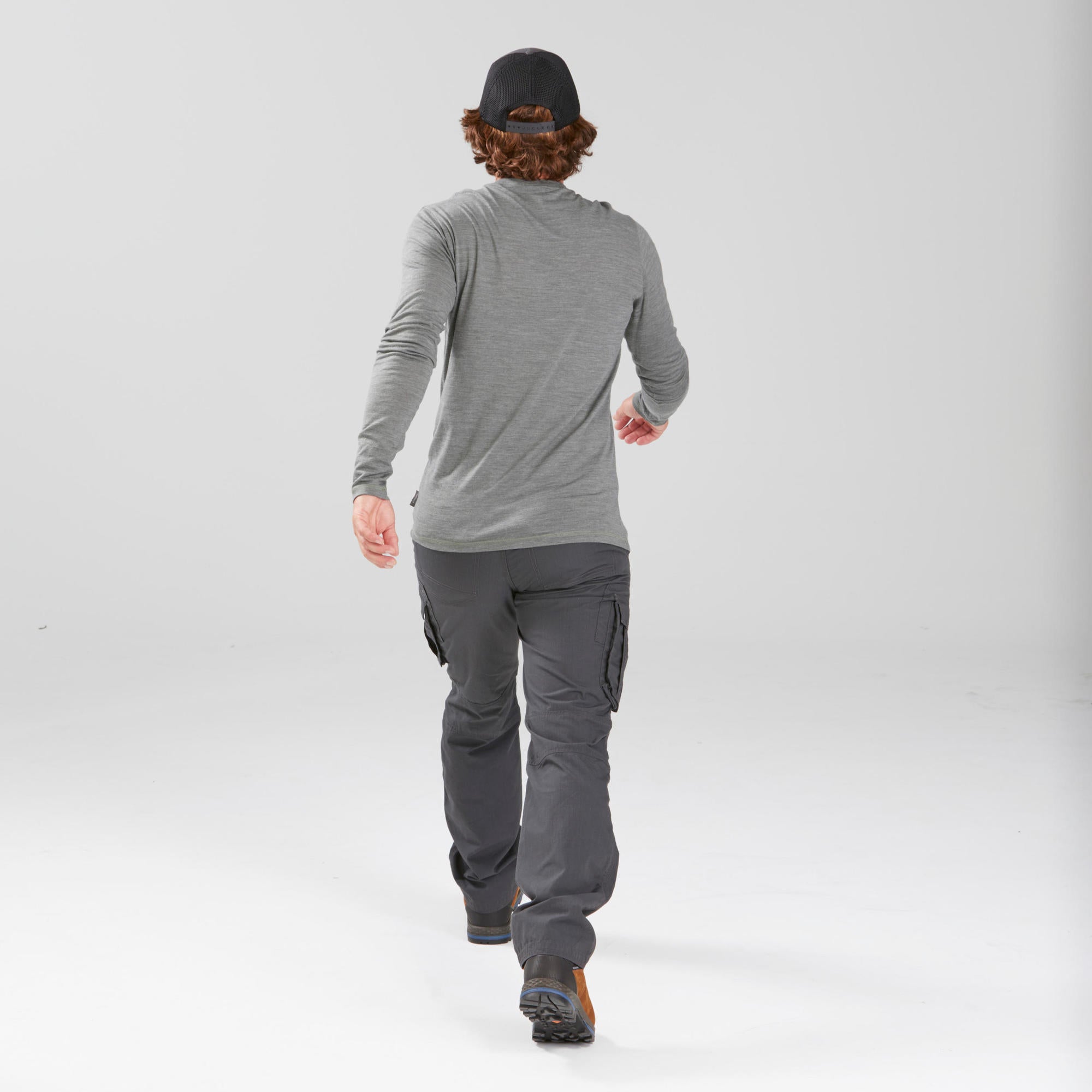 {*carbon-gray-8572546*}