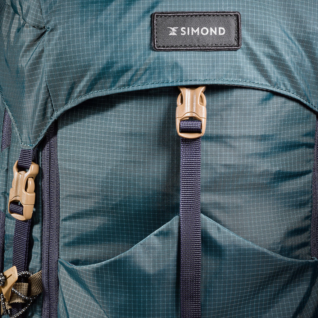 {*dark-petrol-blue-8581388*}