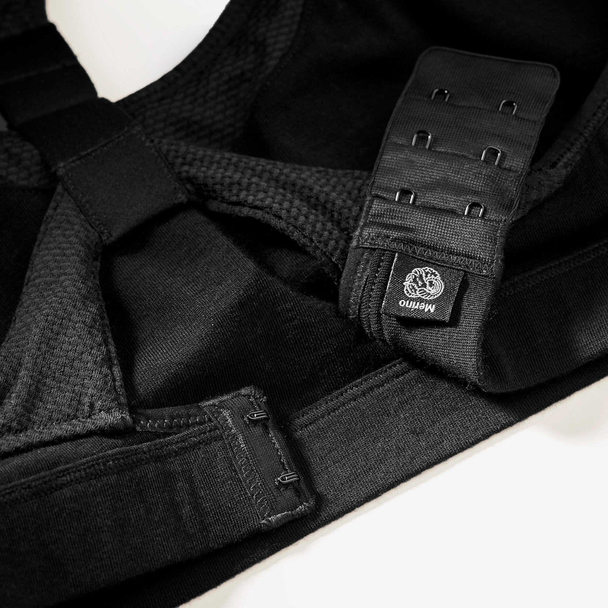 {*ultra-black-8601370*}