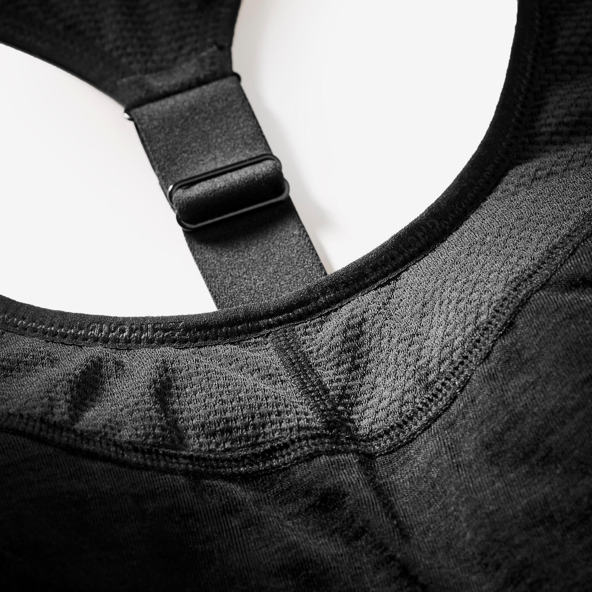 {*ultra-black-8601370*}