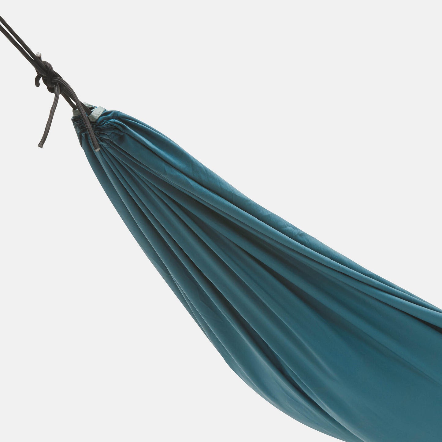 {*dark-petrol-blue-8601388*}
