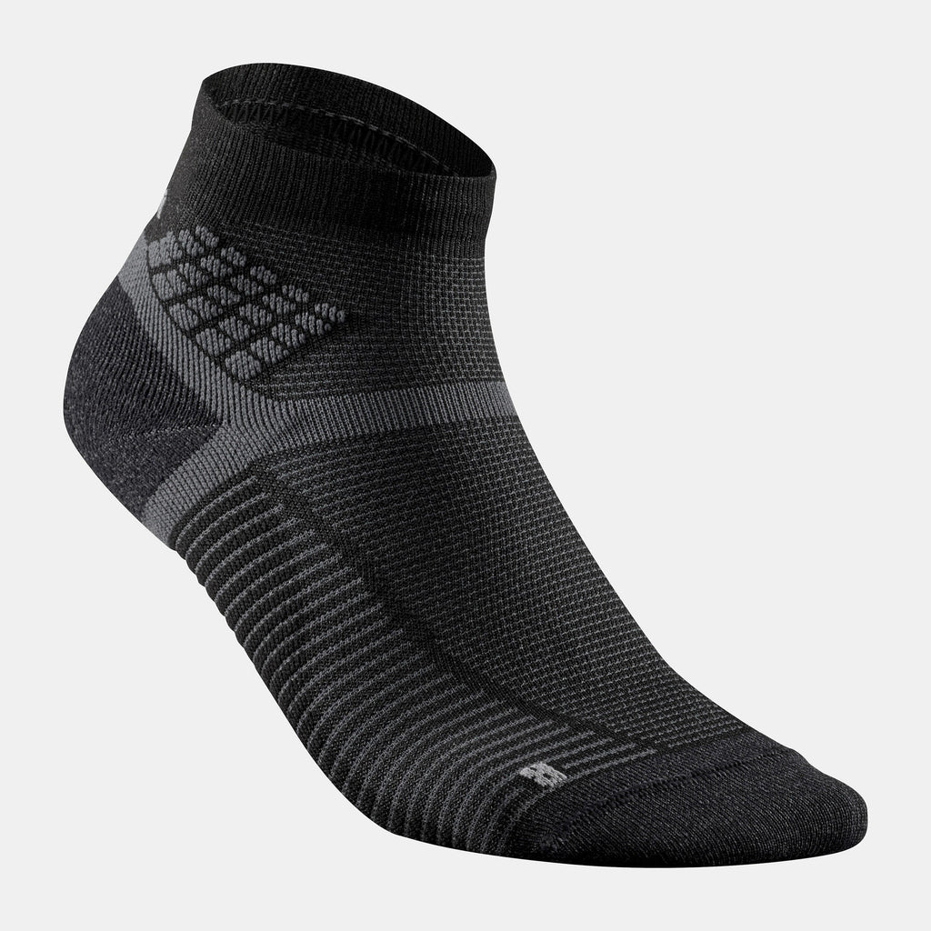{*graphite-black-8616568*}