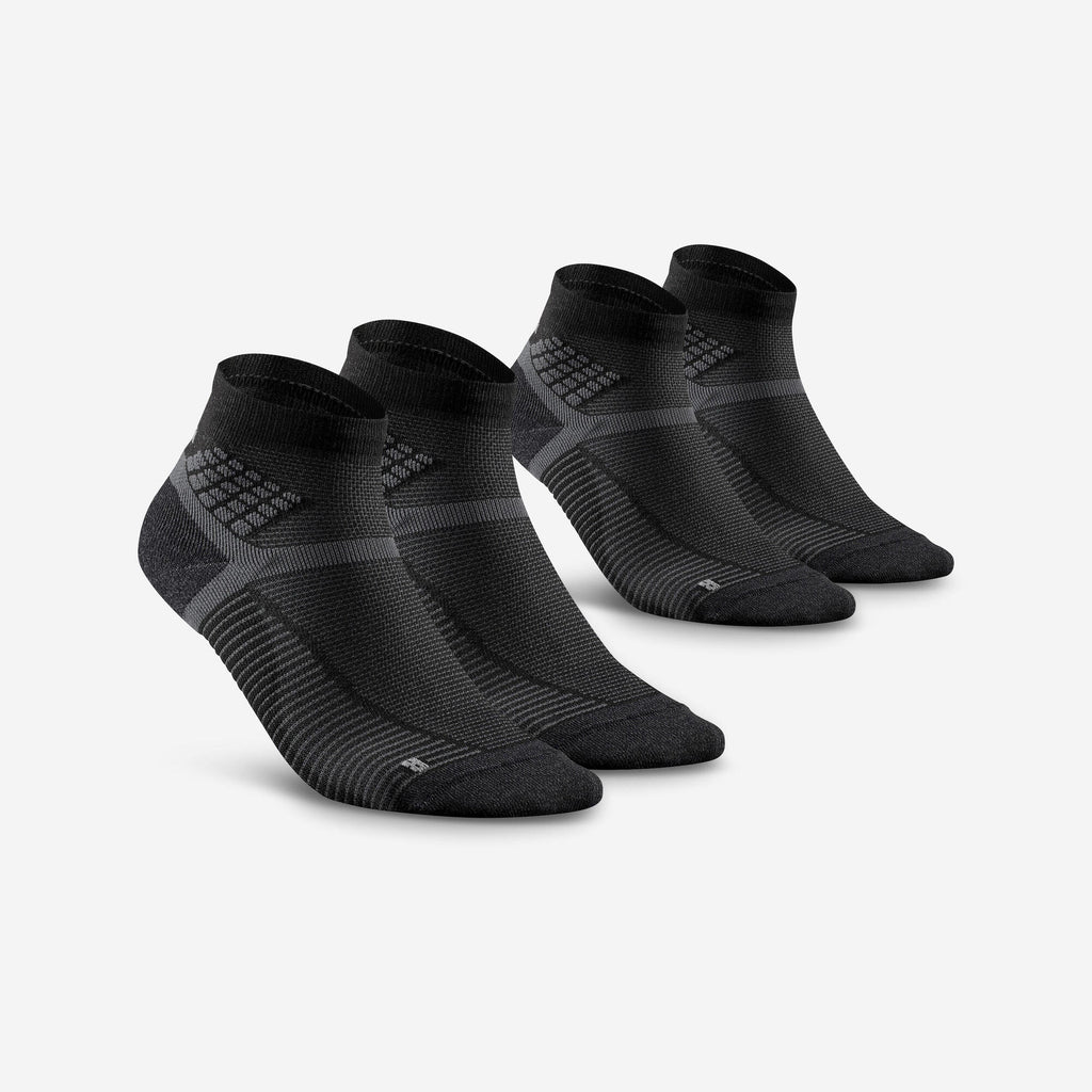{*graphite-black-8616568*}