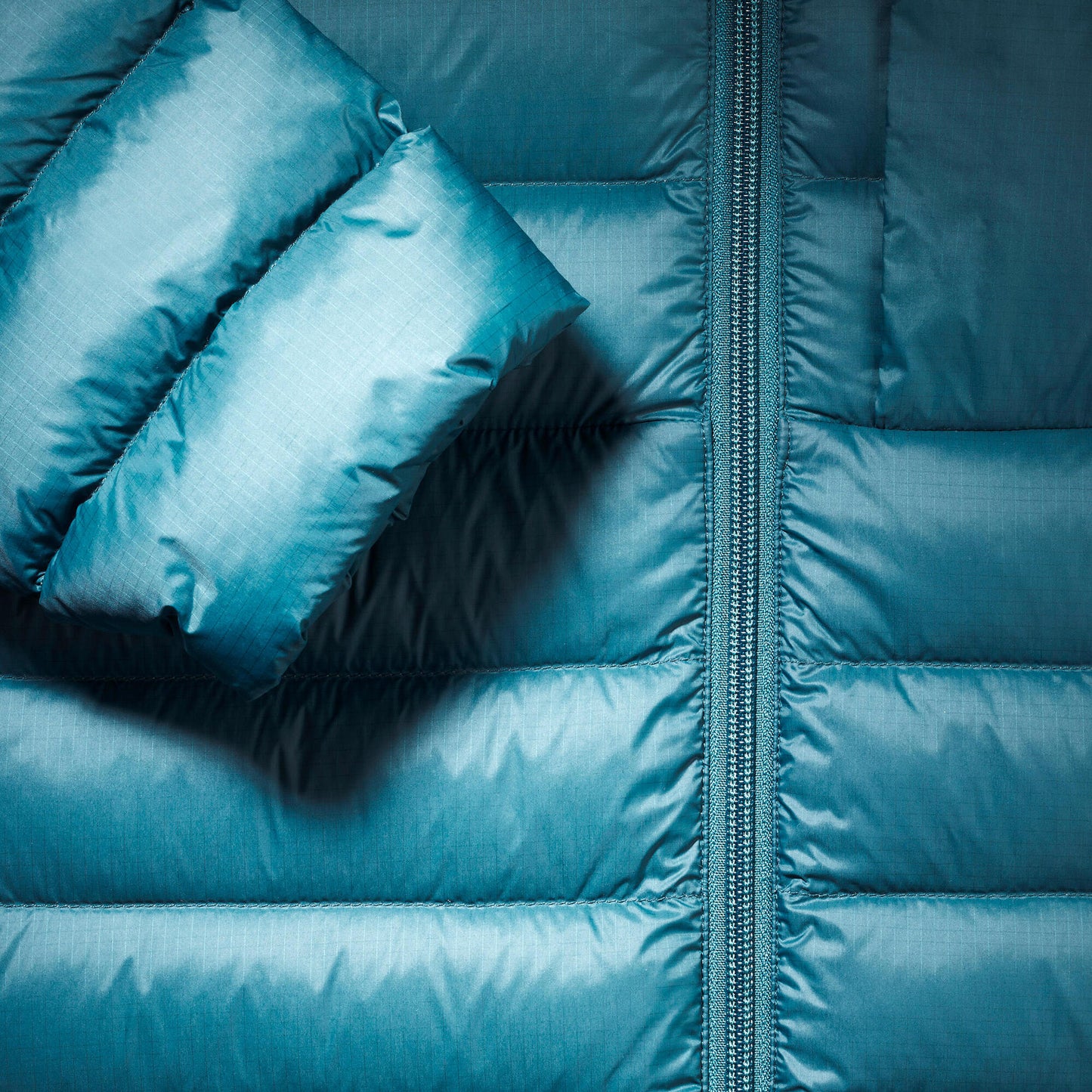 {*dark-petrol-blue-8619766*}