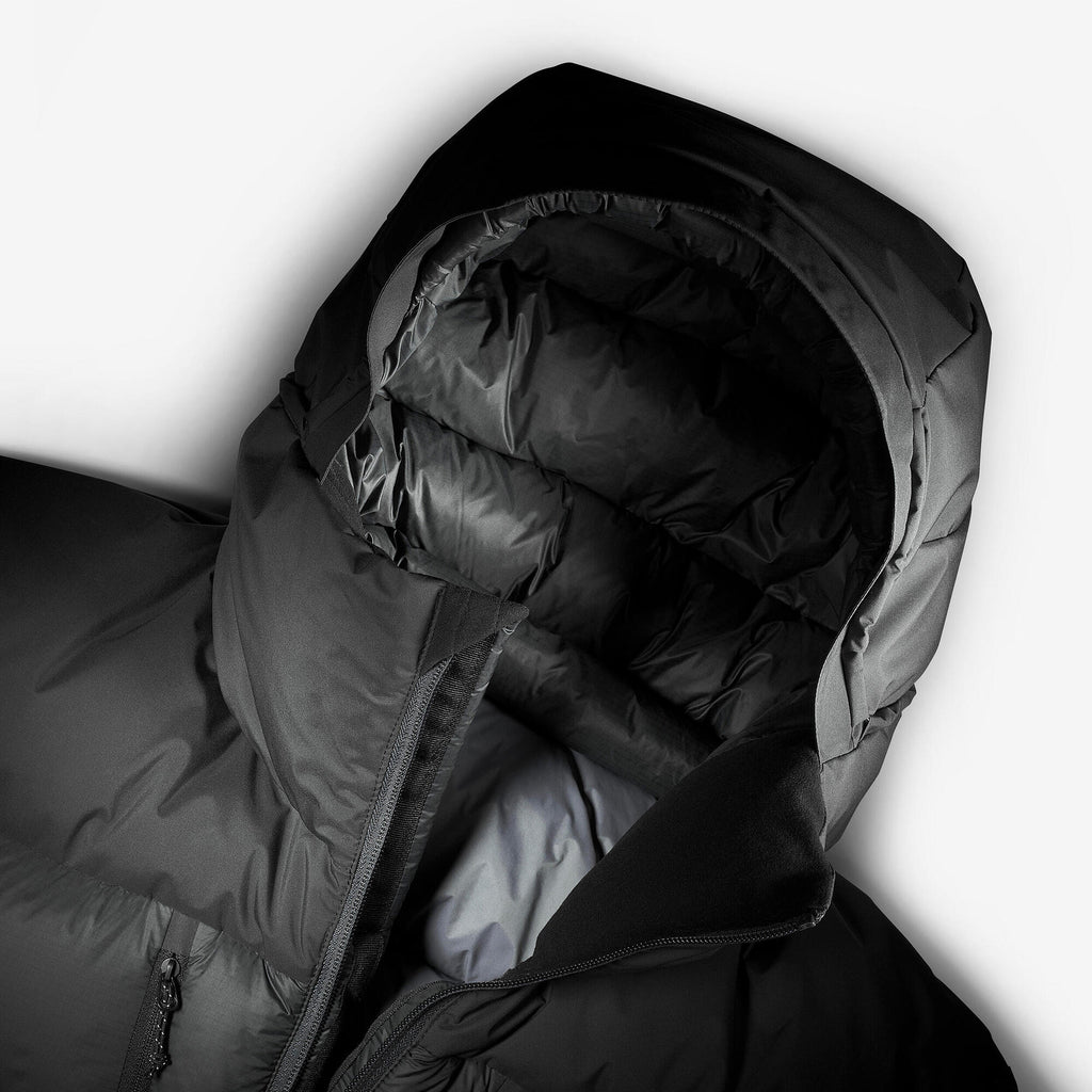 {*carbon-gray-8736240*}