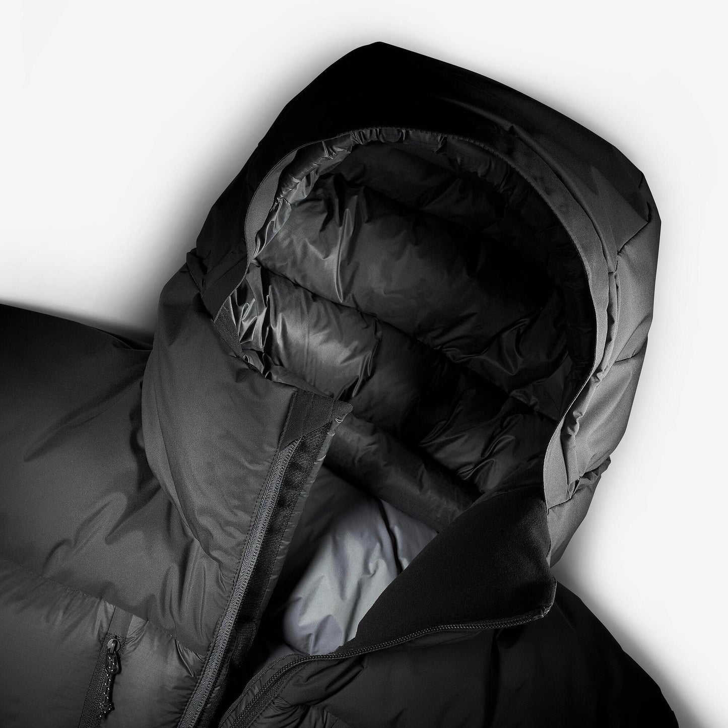 {*carbon-gray-8736240*}