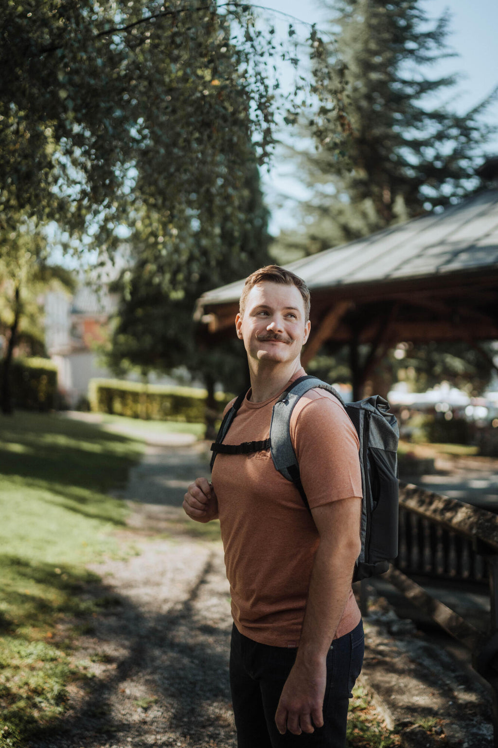 {*[[contextphoto]]*}