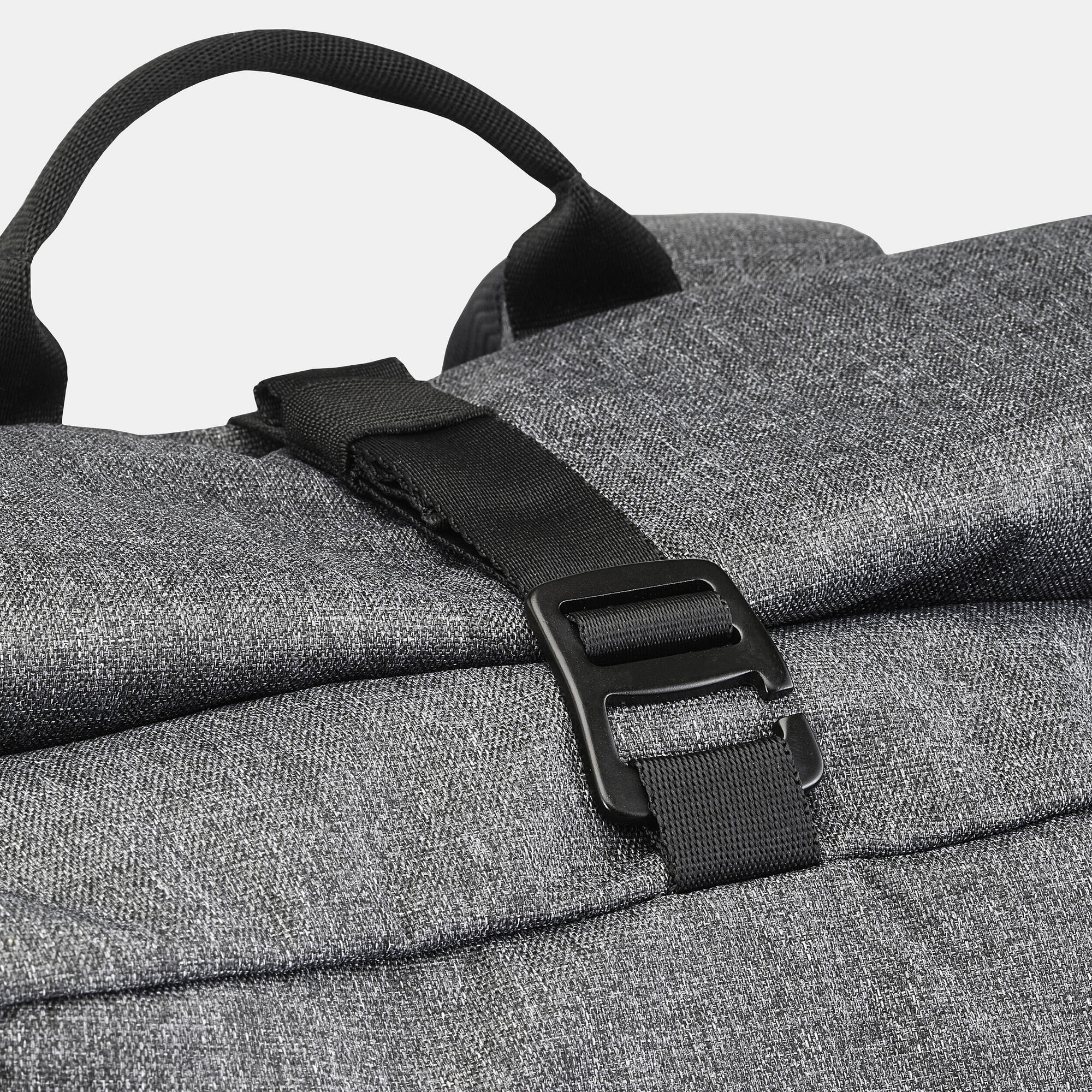 {*carbon-gray-8736456*}