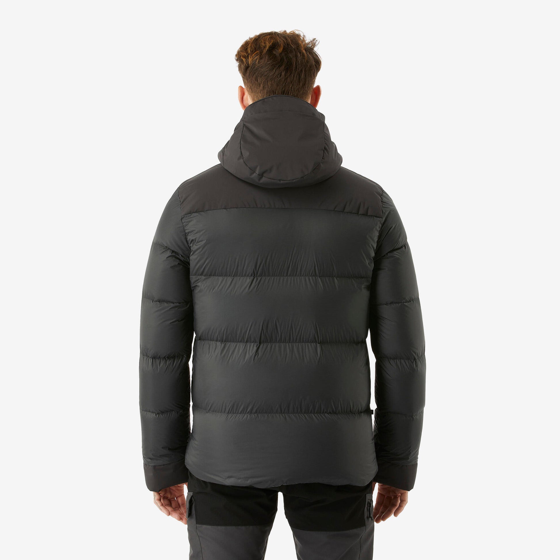 {*carbon-gray-8736479*}