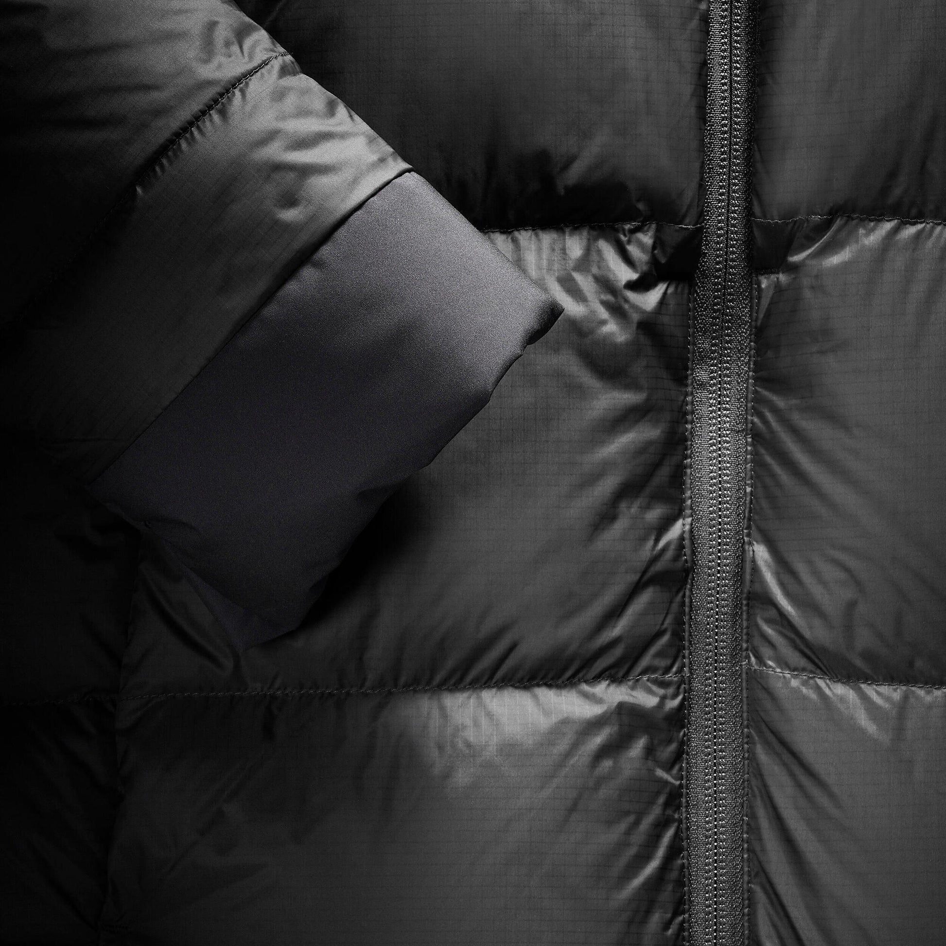 {*carbon-gray-8736479*}