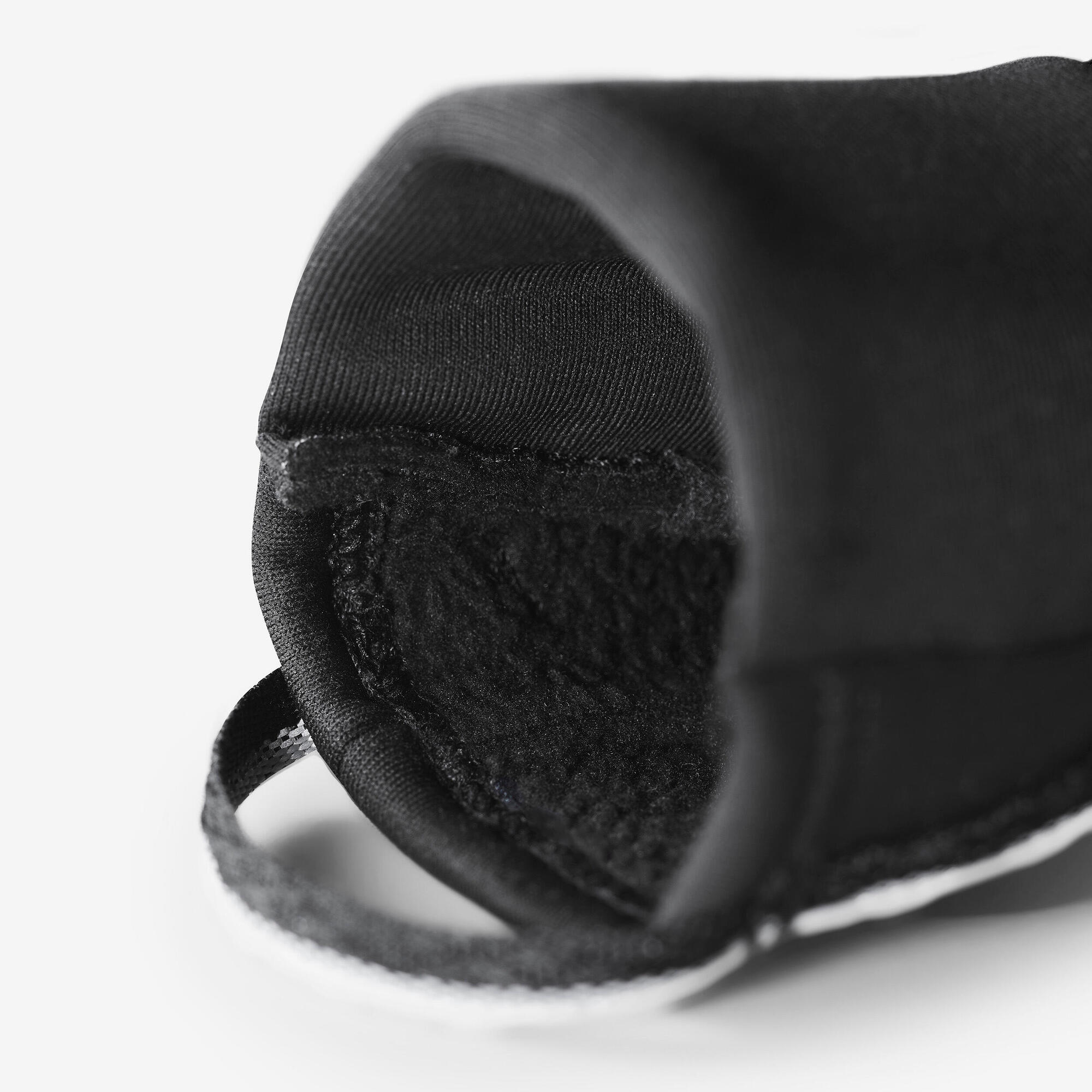 {*graphite-black-8820390*}