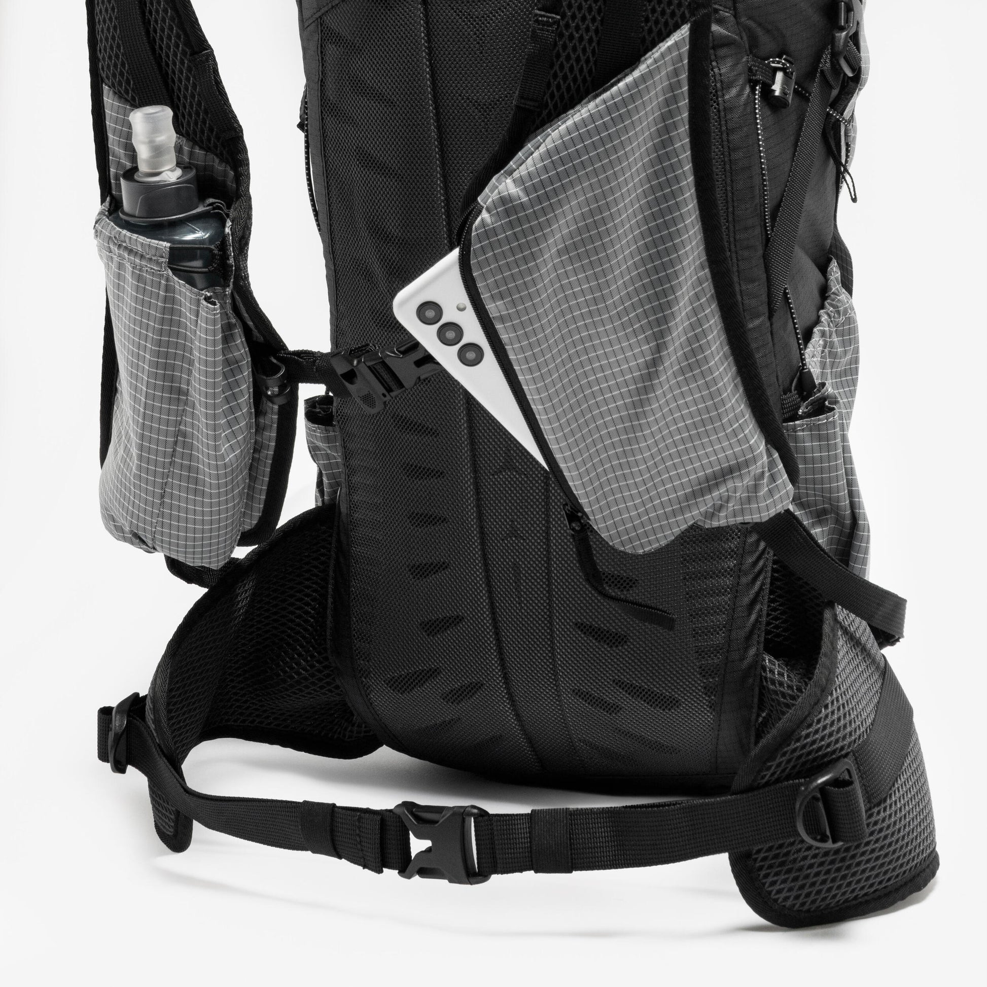 Quechua MH500 22 L Lightweight Hiking Backpack