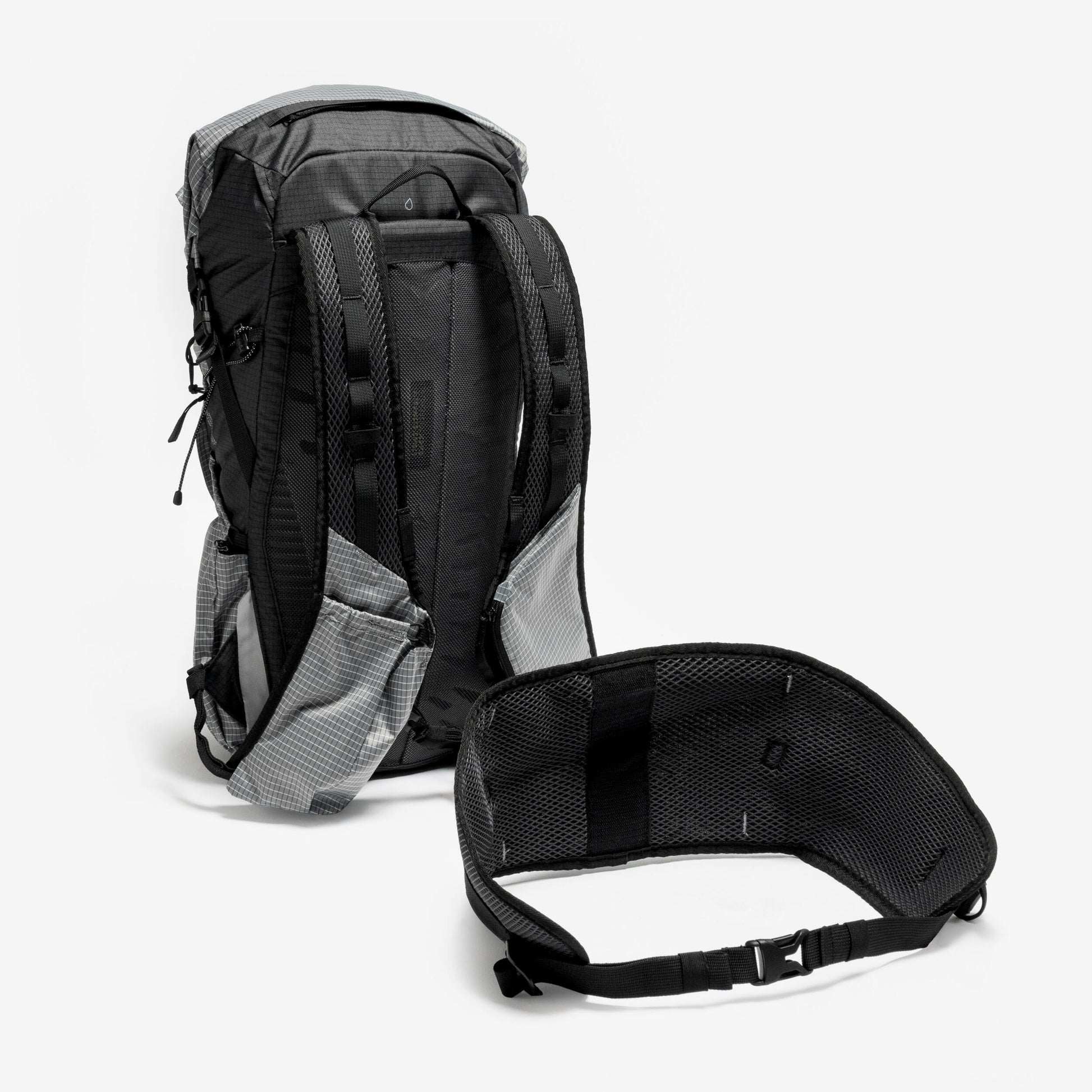 Quechua MH500 22 L Lightweight Hiking Backpack