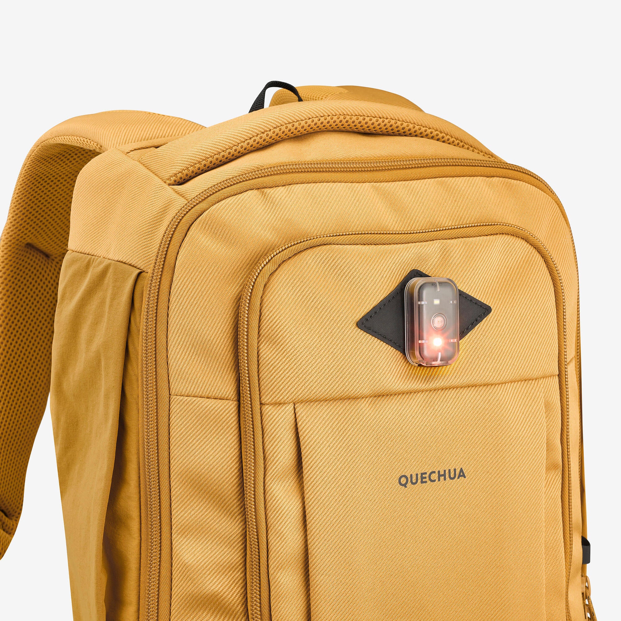 Quechua NH500 Escape 32 L Hiking Backpack - Thumbnail 3