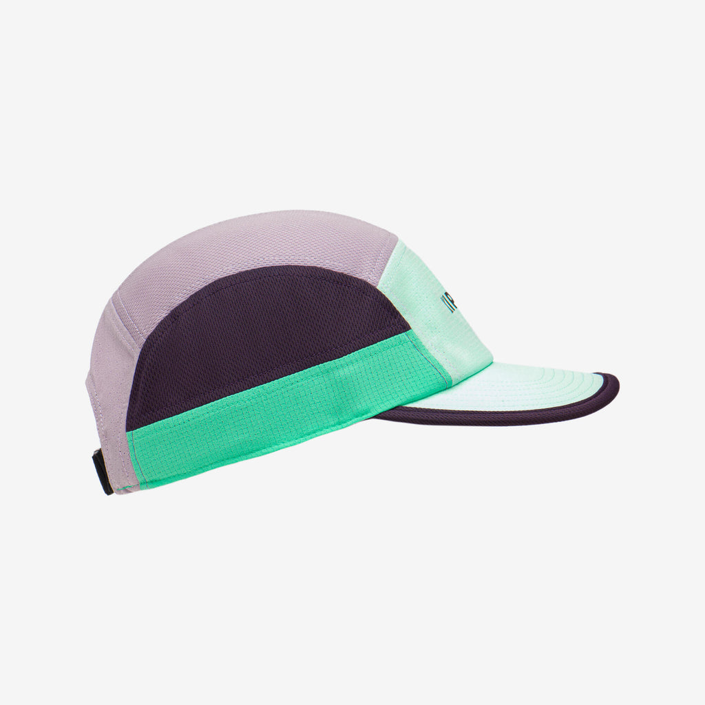 {*pale-mint-8852482*}