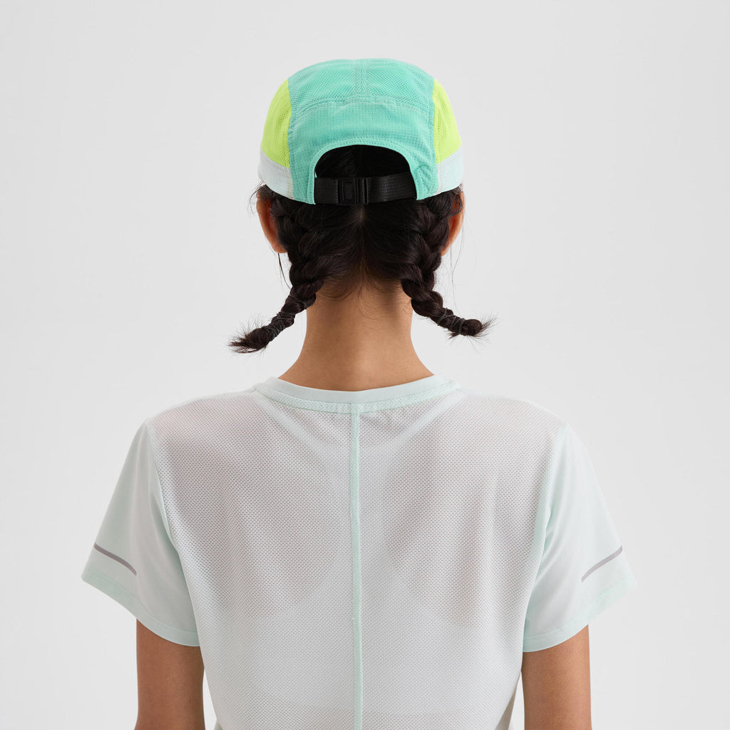 {*mint-green-8852483*}