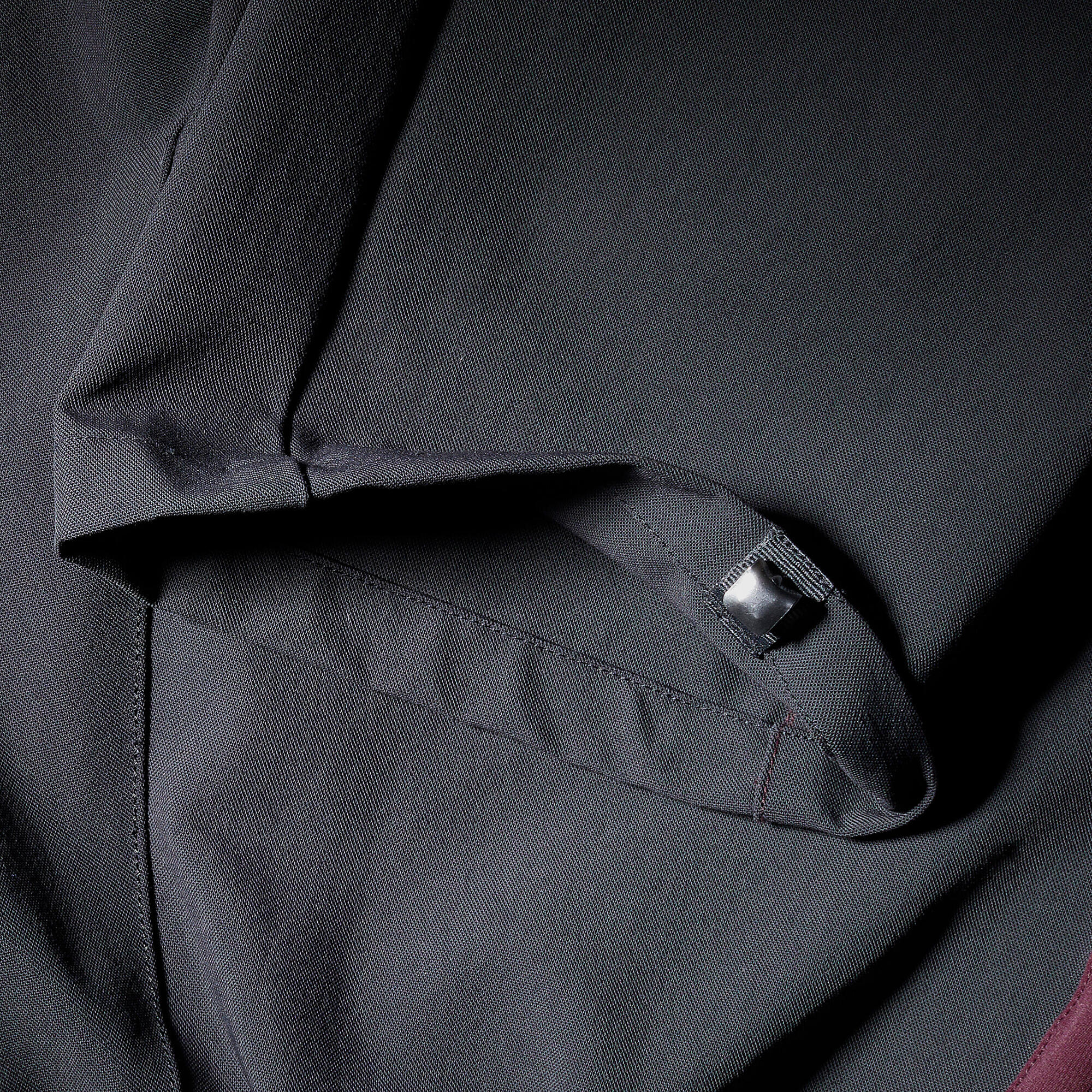 {*deep-chocolate-truffle-8853218*}