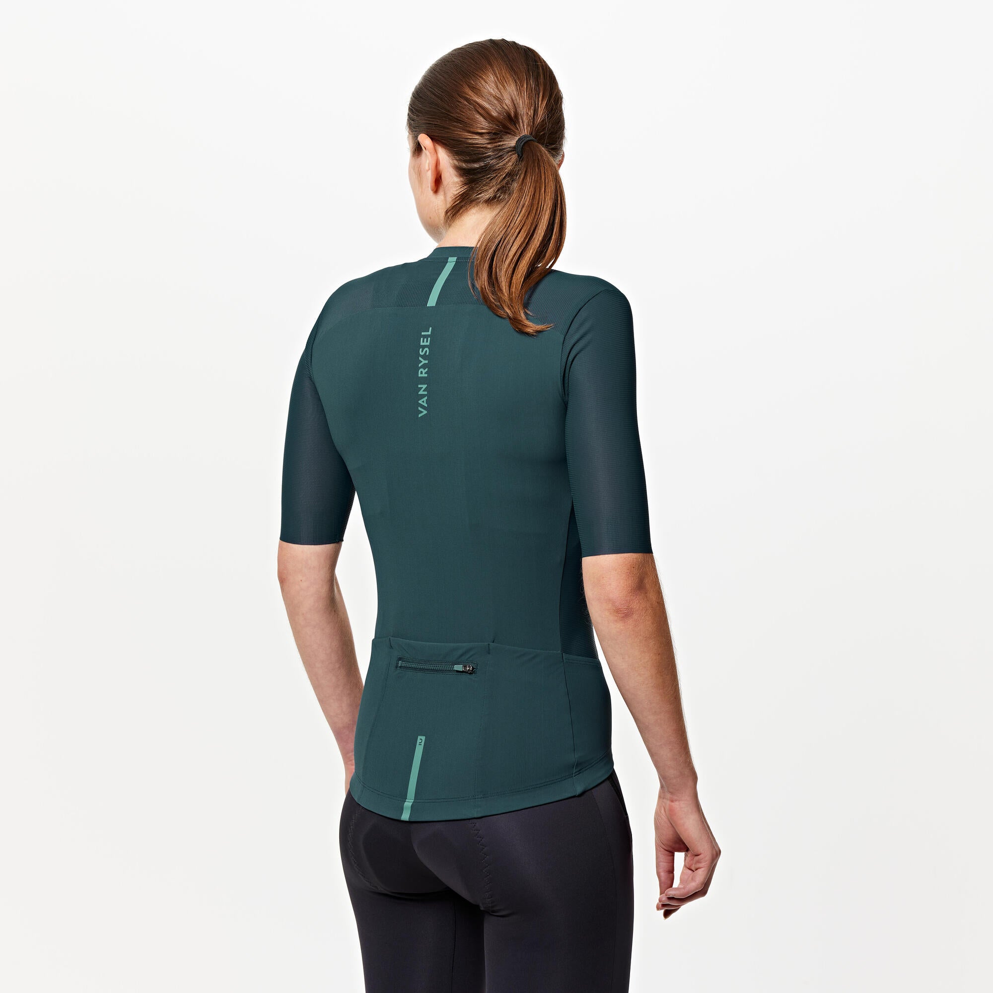 {*deep-sea-turquoise-8881725*}