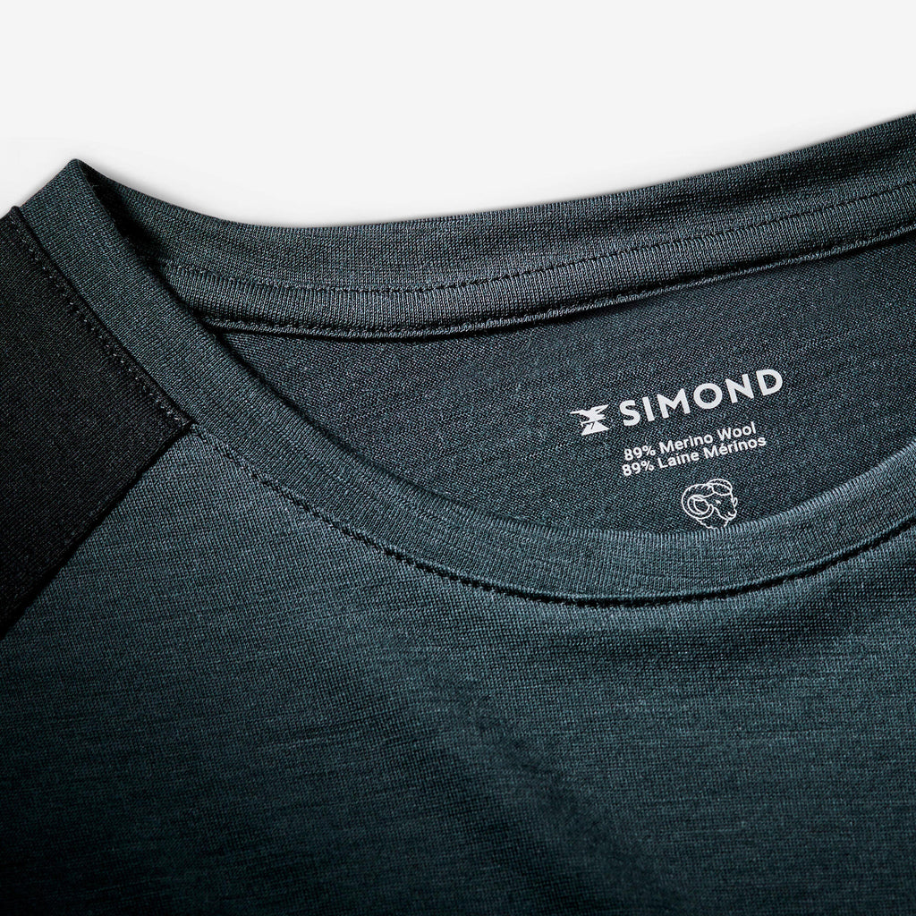 {*graphite-grey-8902053*}