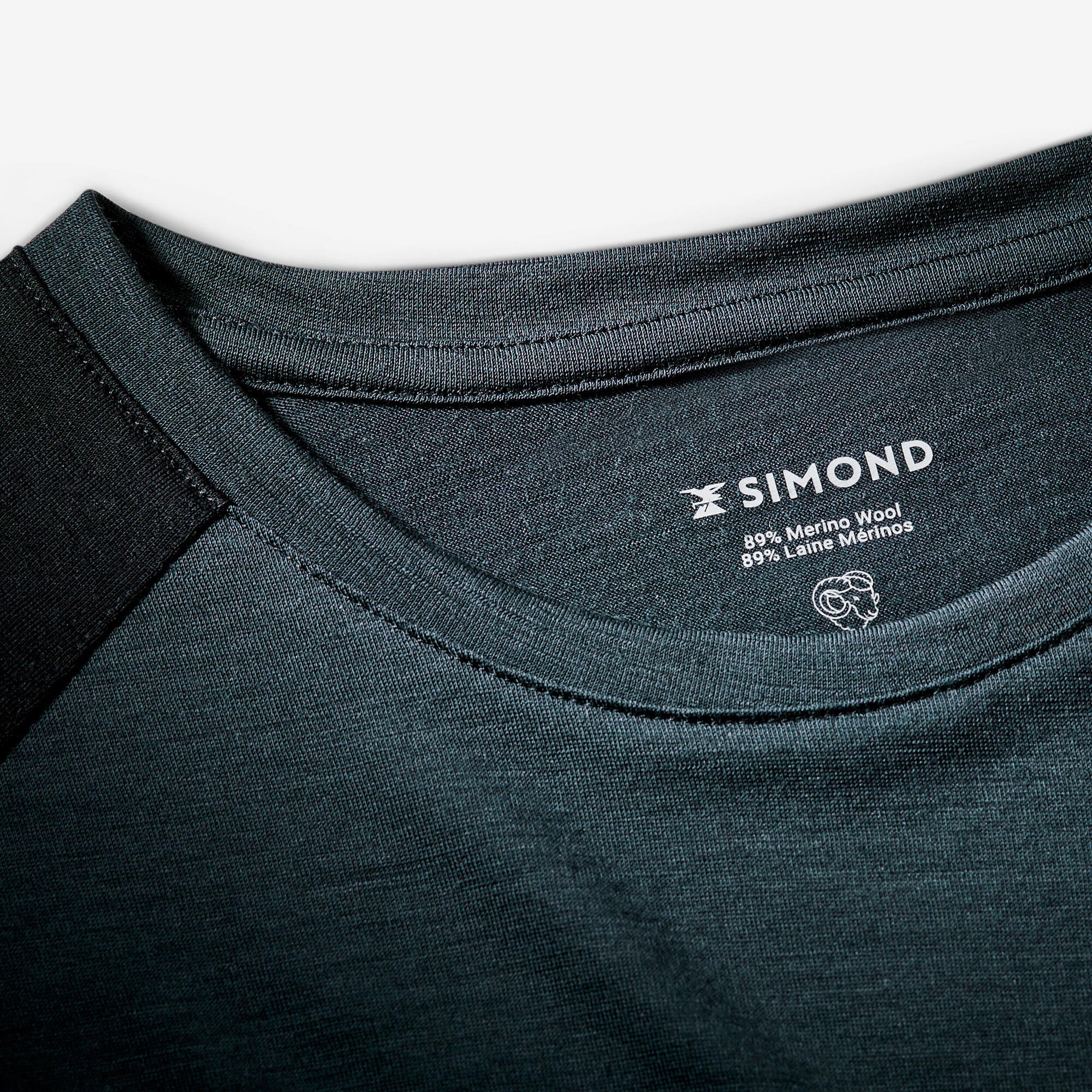 {*graphite-grey-8902053*}