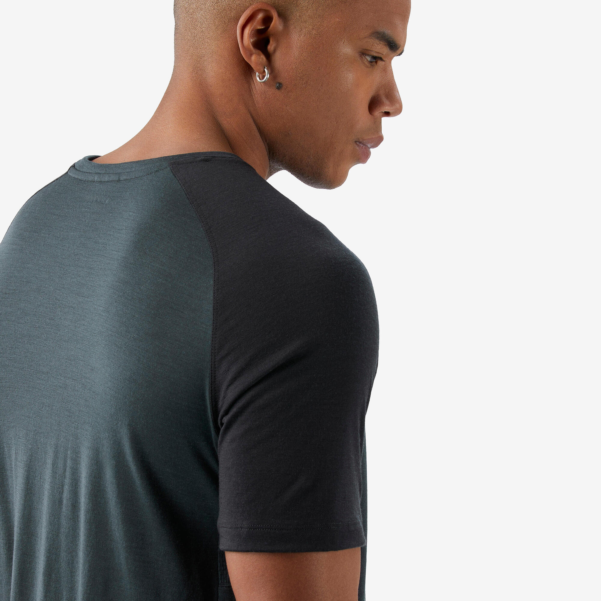 {*graphite-grey-8902053*}