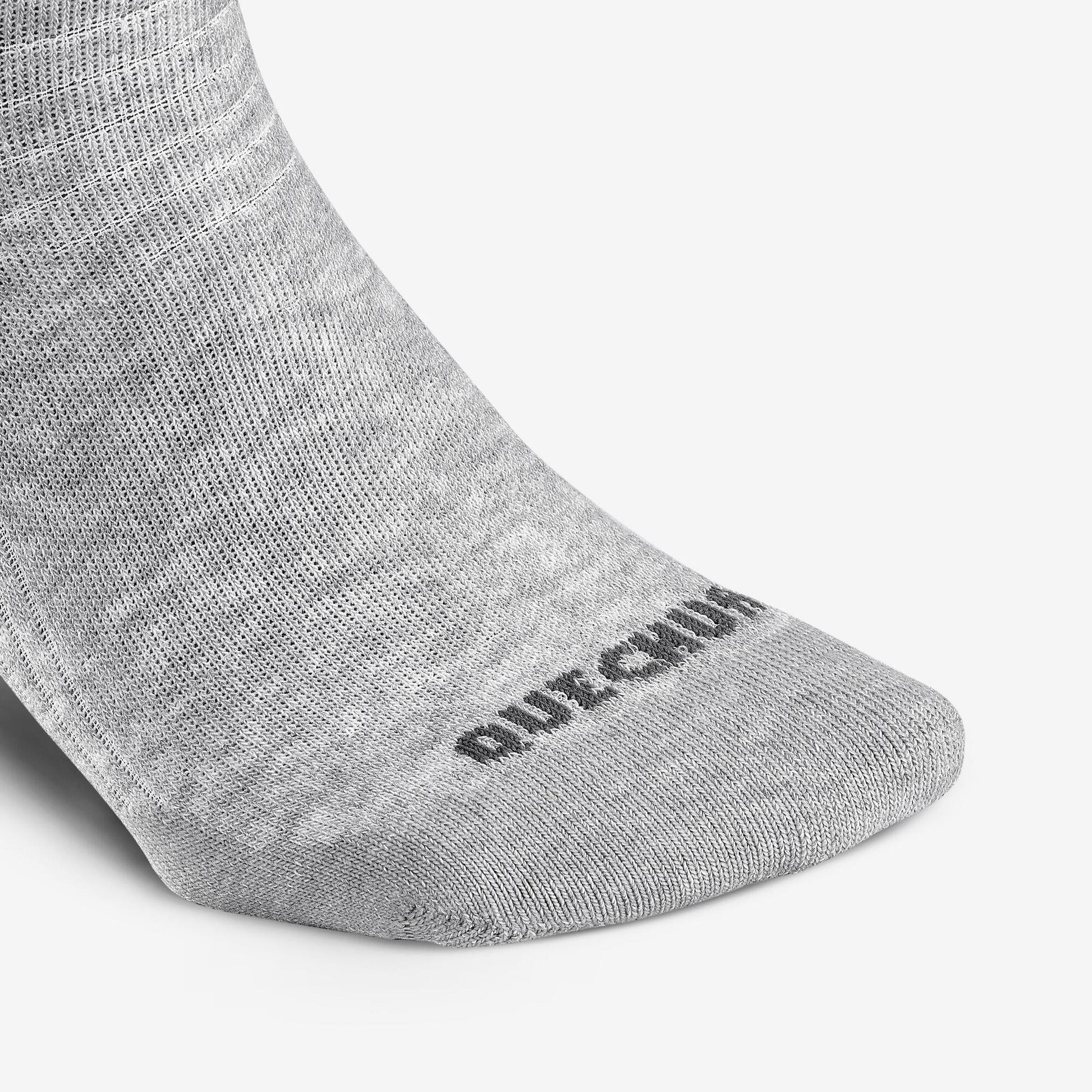 {*light-gray-8902060*}