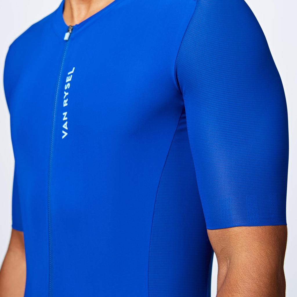 {*bright-indigo-8914441*}