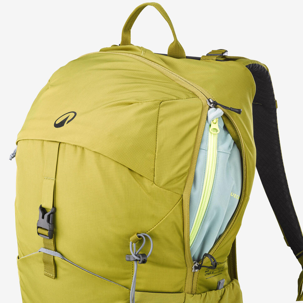 Quechua MH500 25 L Hiking Backpack