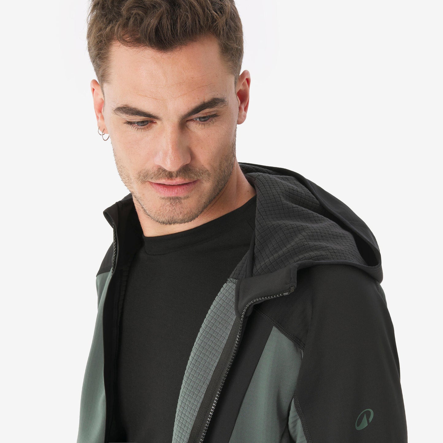 {*dark-green-gray-8917587*}
