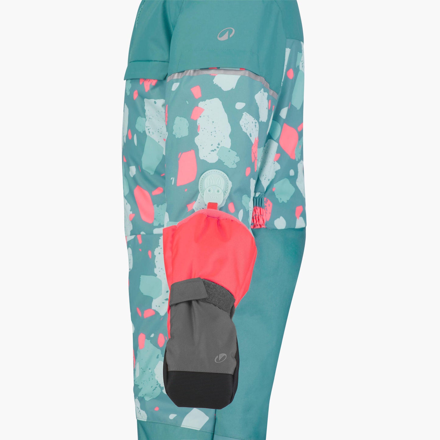 {*ash-blue-8942377*}