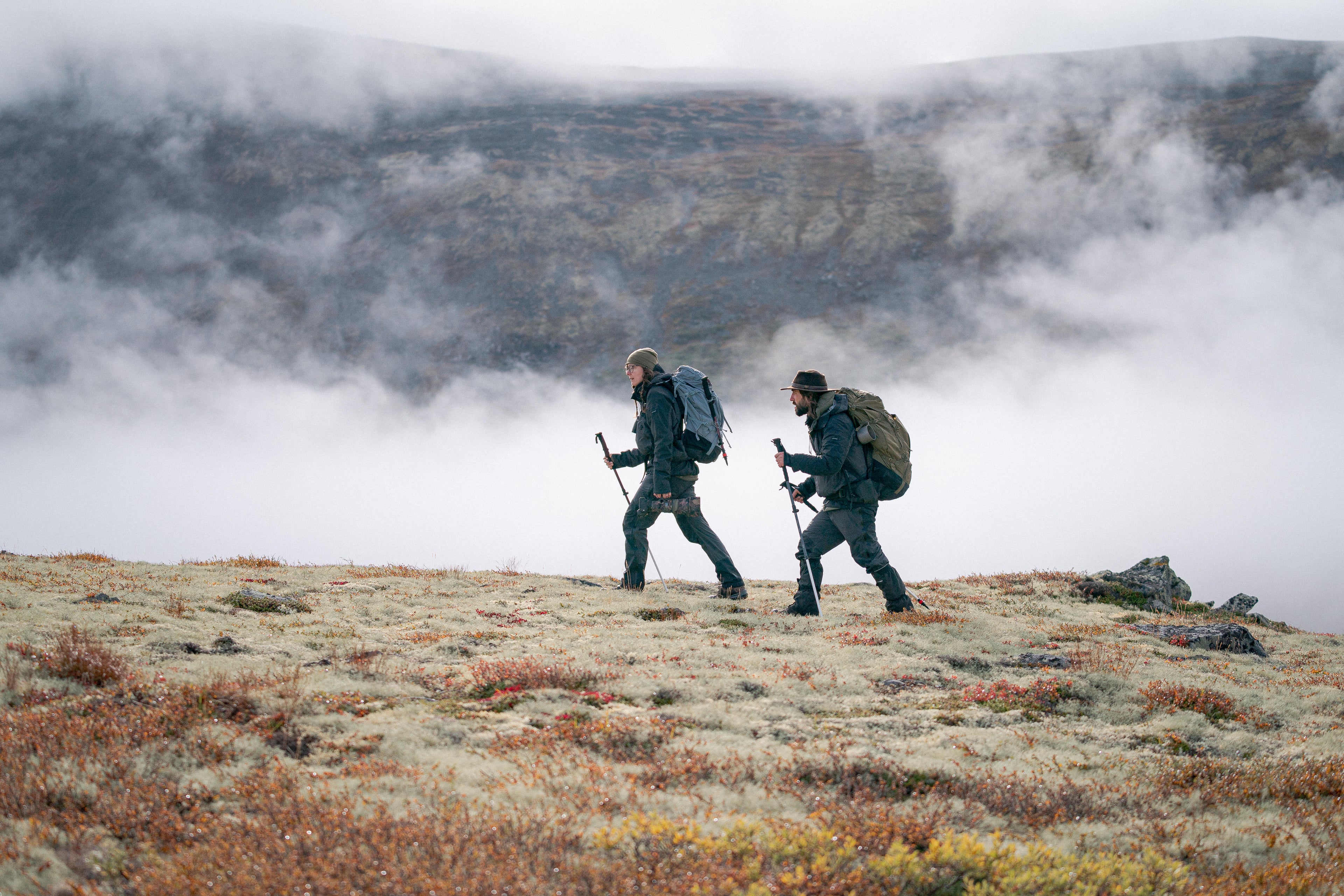 Men’s 60+10 L Trekking Backpack MT500 Air