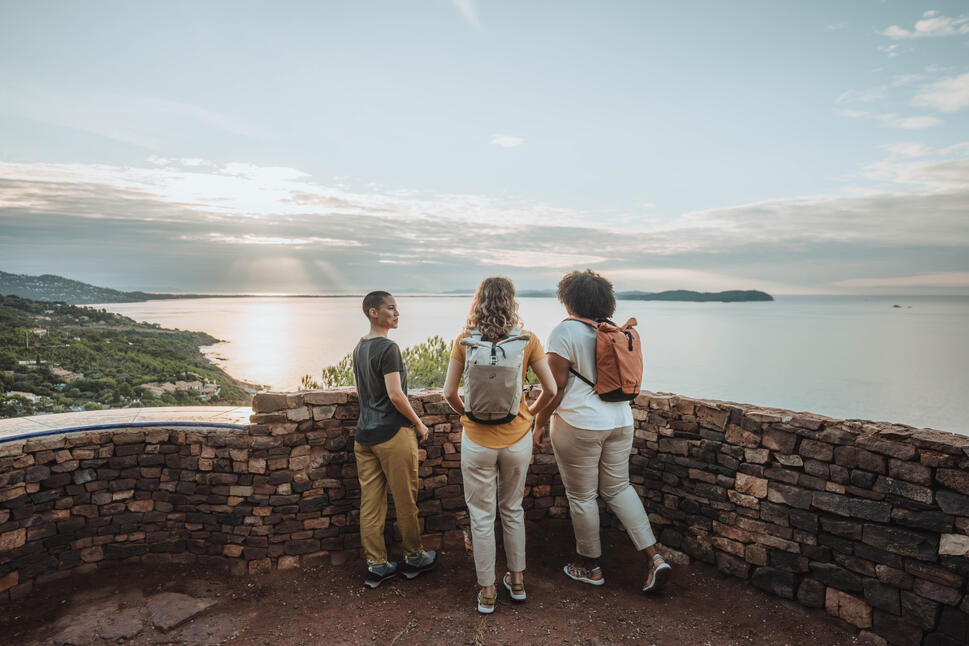 Quechua NH500 Escape 16L+4 Rolltop Hiking Backpack