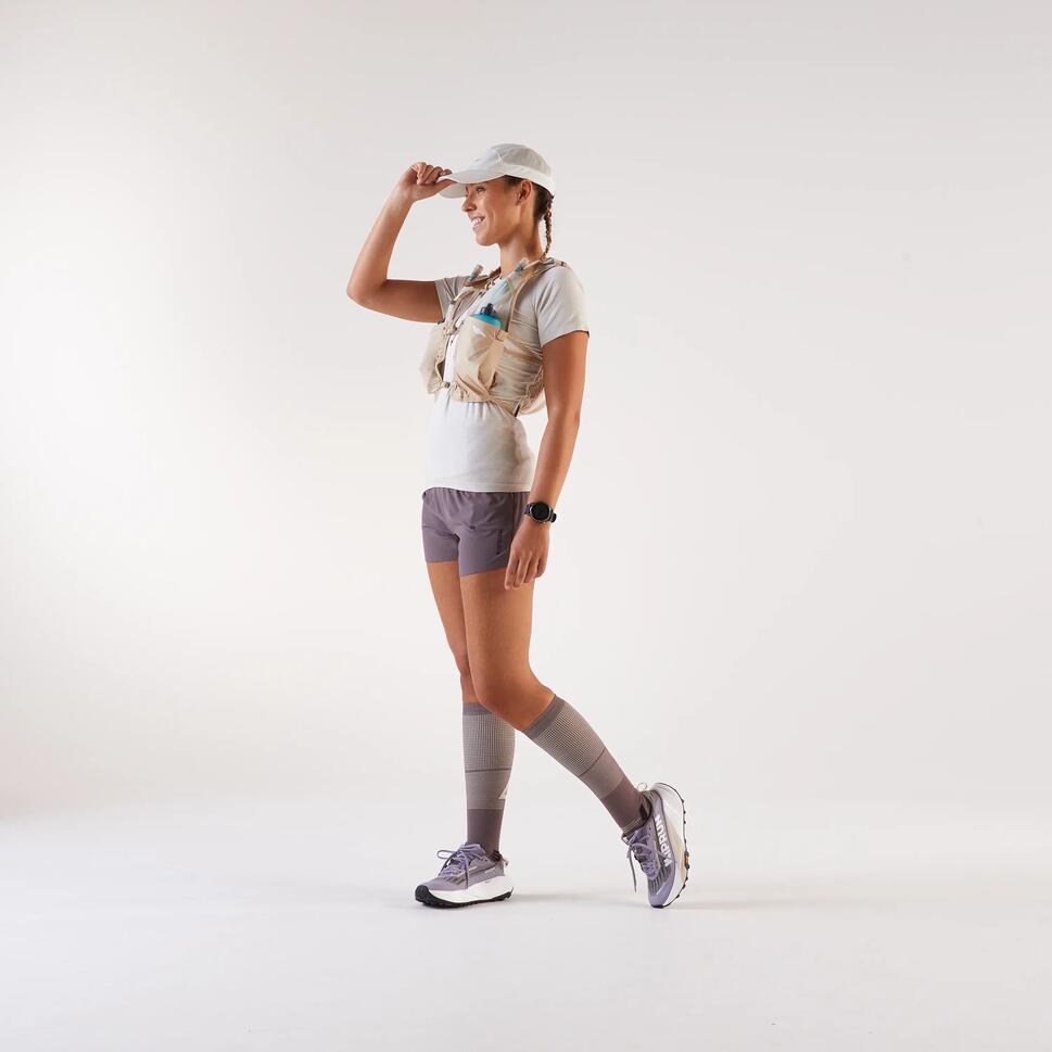 Kiprun Women's 900 8L Trail Running Hydration Vest + 2 x 500ml flasks included