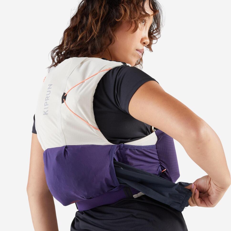 Kiprun Women's 900 8L Trail Running Hydration Vest + 2 x 500ml flasks included