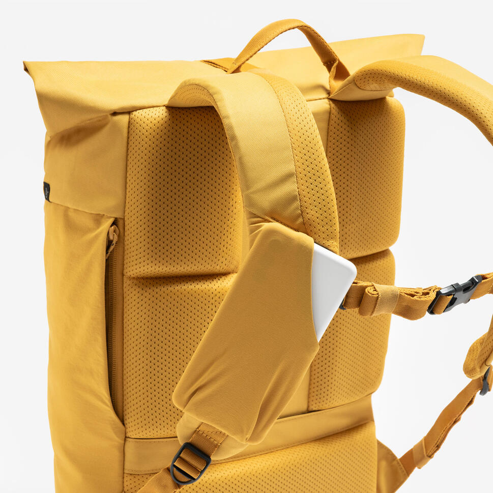 Quechua NH Escape 500 Rolltop 23 L Backpack