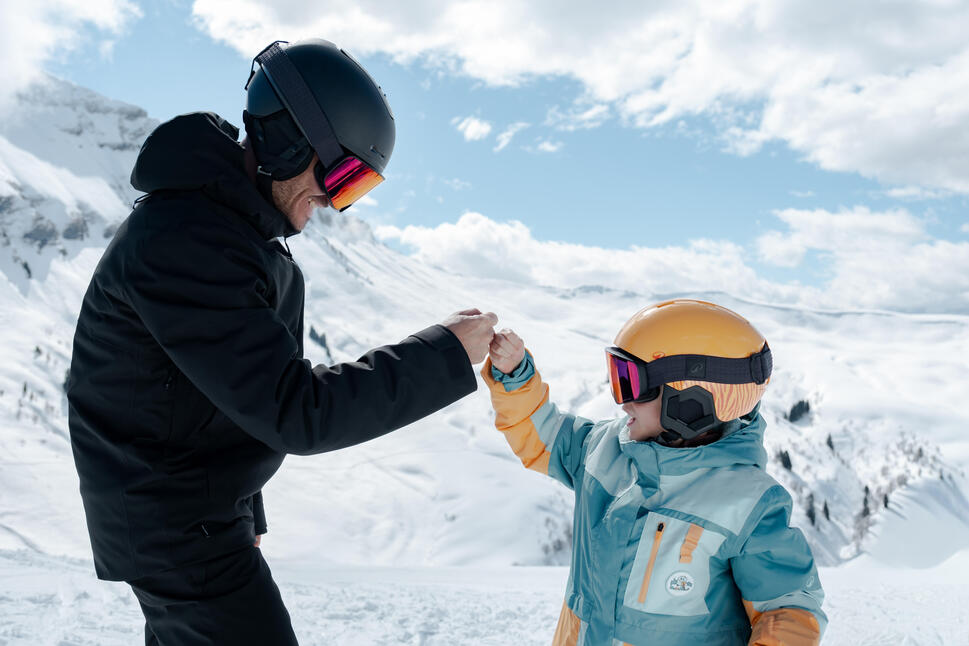 Quechua Men’s 500 Waterproof Ski and Snowboard Jacket