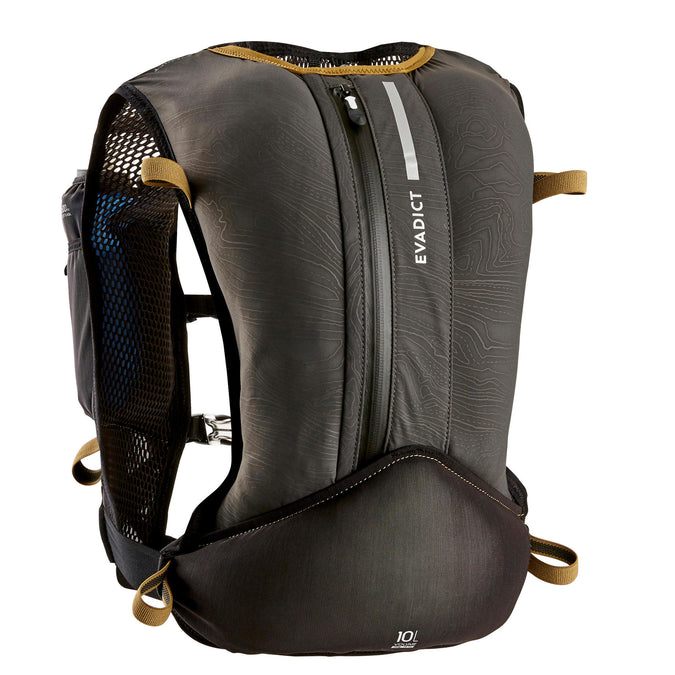 The bag come without a hydration bladder