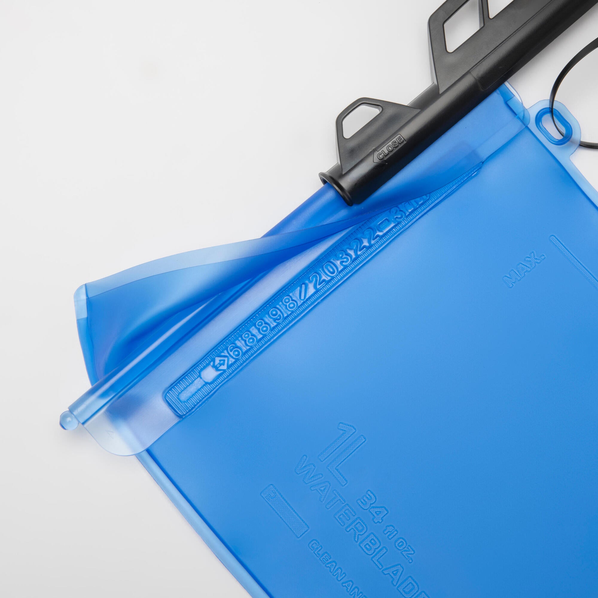 {*base-color-8618968*}